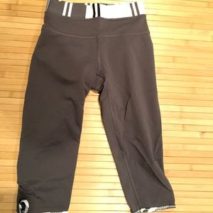 LULULEMON- high rise crop leggings.